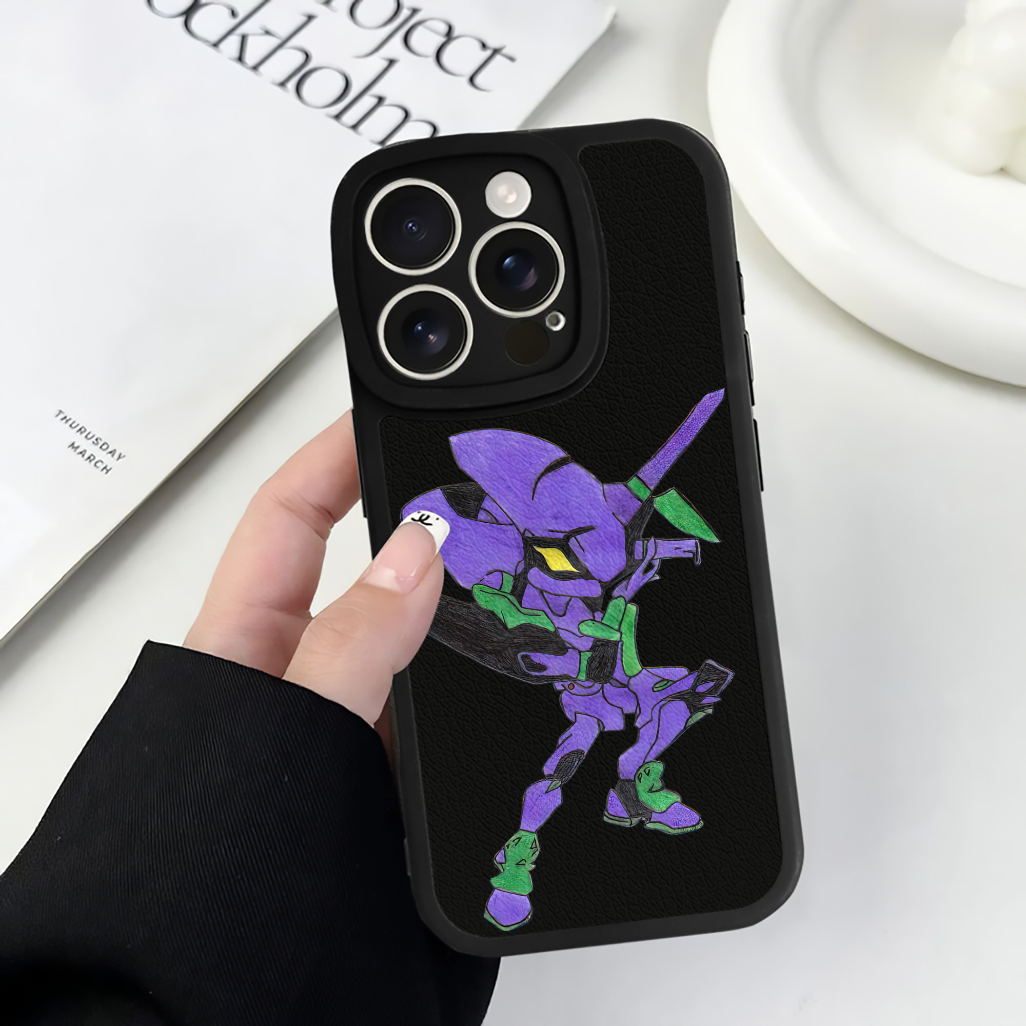 （画像用） EVA 新世紀エヴァンゲリオン 【iPhone 16シリーズ対応】シリコンスマホケース（レザー調） 材質：シリコン